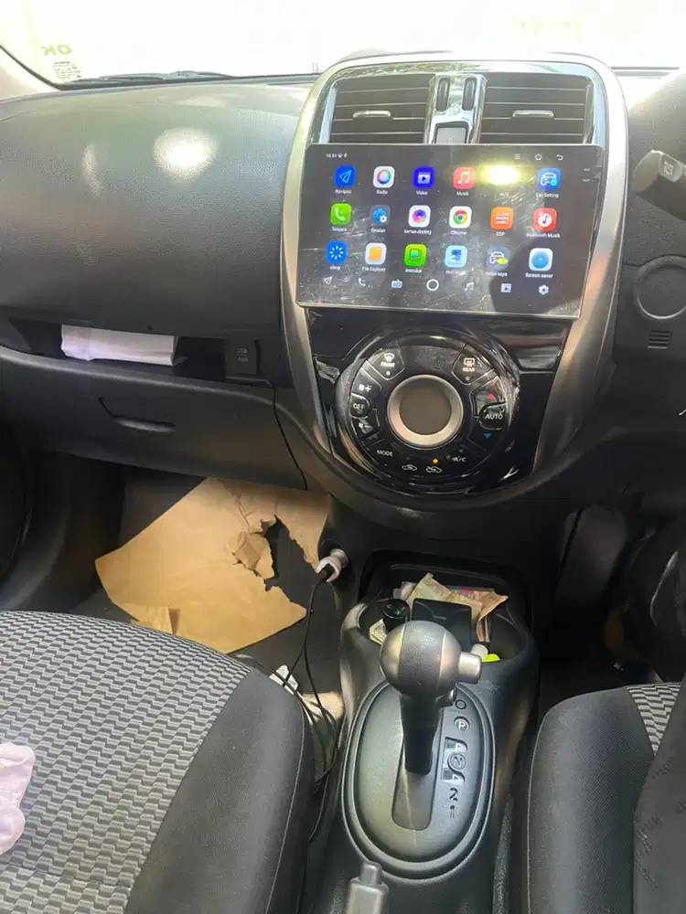 Nissan March 2016 Bensin