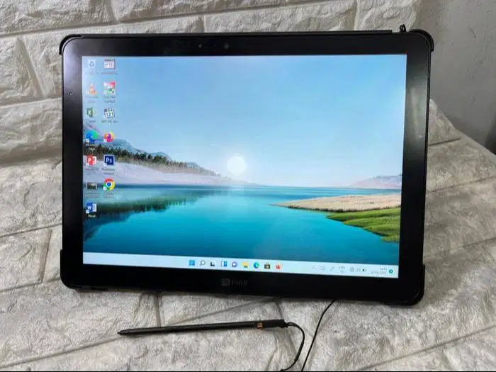 Laptop Tablet Fujitsu ARROWS V727 Layar 13 Inch Touchscreen Jari *RWO