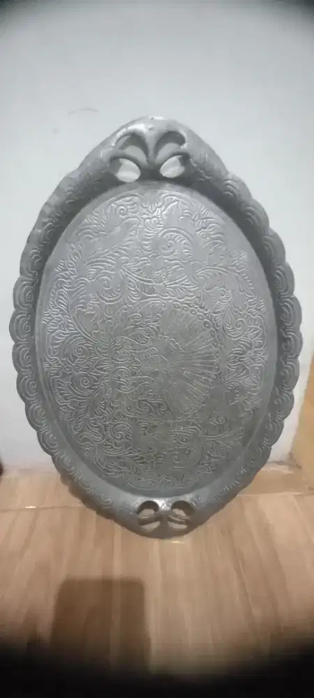 Nampan jadul lukisan ayam merak