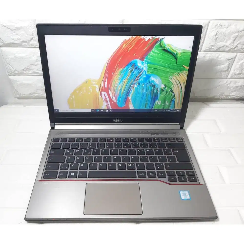 Laptop Fujitsu LifeBook E736 Core i3 RAM 8GB SSD 128GB *RWO