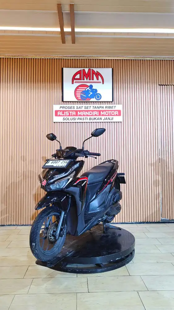 VARIO 125 CBS 2020. SS KOMPLIT PAJAK HIDUP MESIN BODY KAKI2 AMAN. NEGO