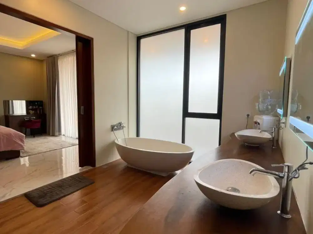 Dijual Rumah Mewah Dekat Pacuan Kuda Pulomas Cempaka Putih, Nego