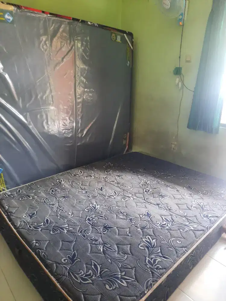 Spring Bed Bekas.Ukuran (160x200)