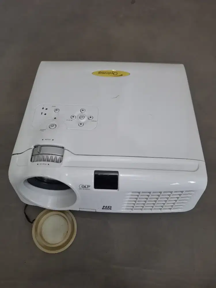 Projector Pro Optoma HD70