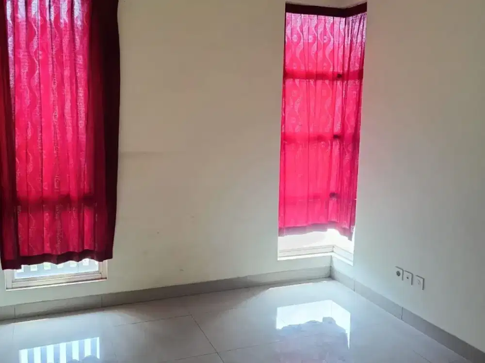 Dijual cepat rumah 2 lantai full renovasi di Samata Harapan Indah