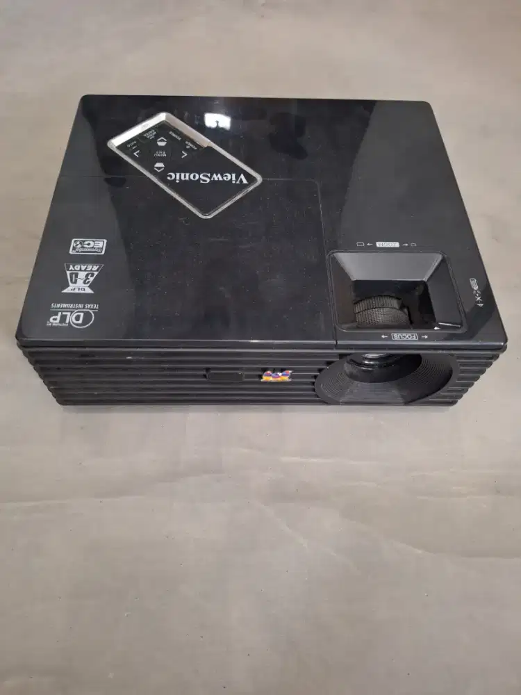 Projector View Sonic VS14926