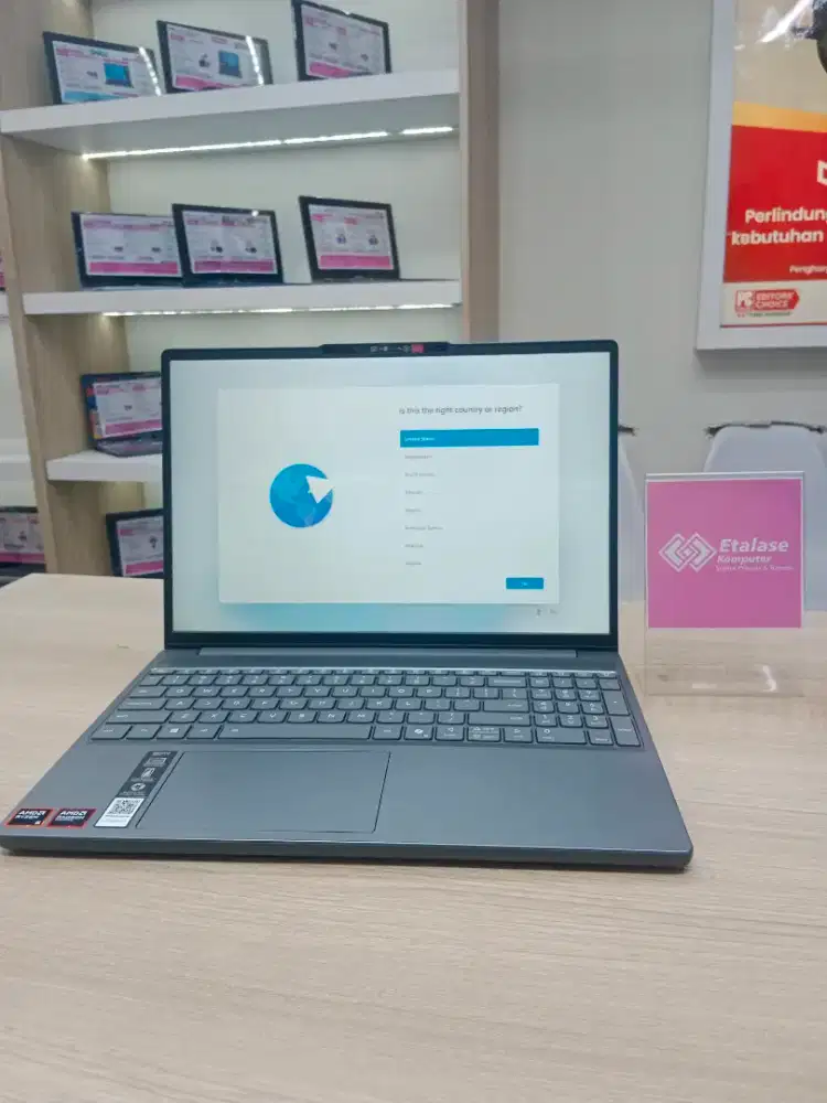 LENOVO IDEAPAD SLIM 3 15 AMD RYZEN 5 8540U 8GB DDR5 512GB 15.3 WUXGA