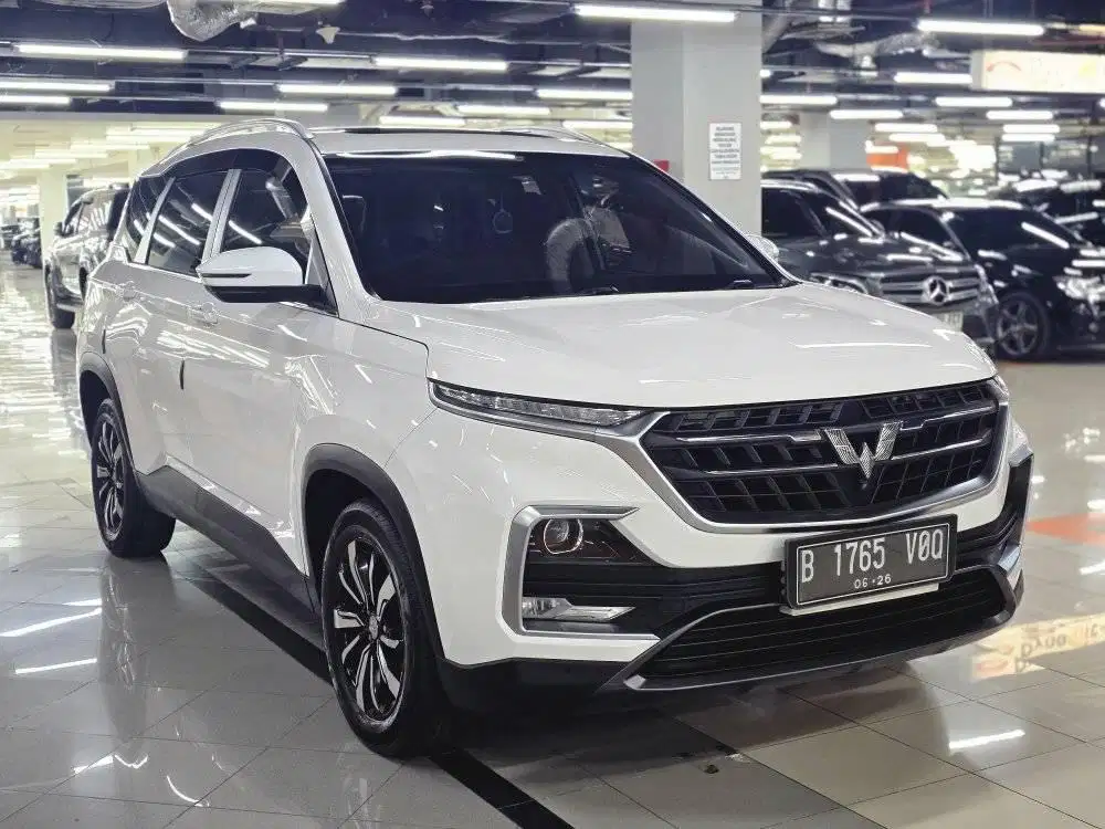 Wuling Almaz Exclusive 7 Seater putih 2021