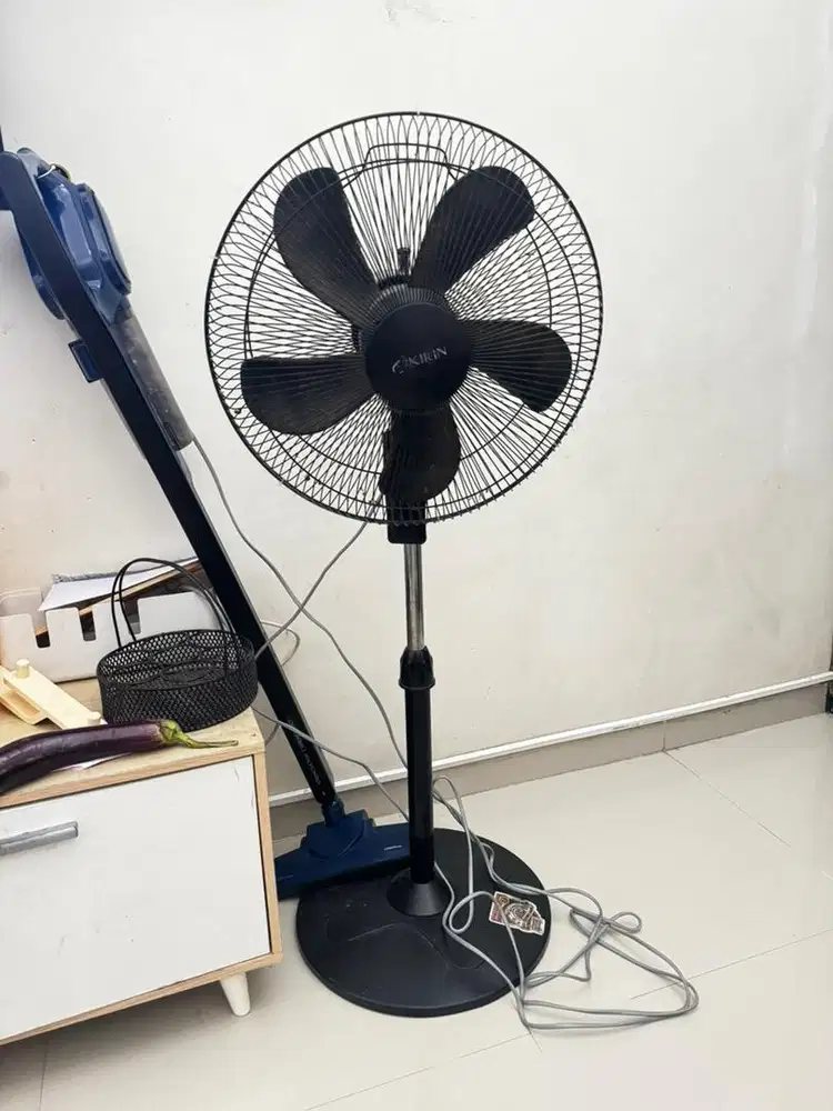 Kipas Angin Standing Kirin