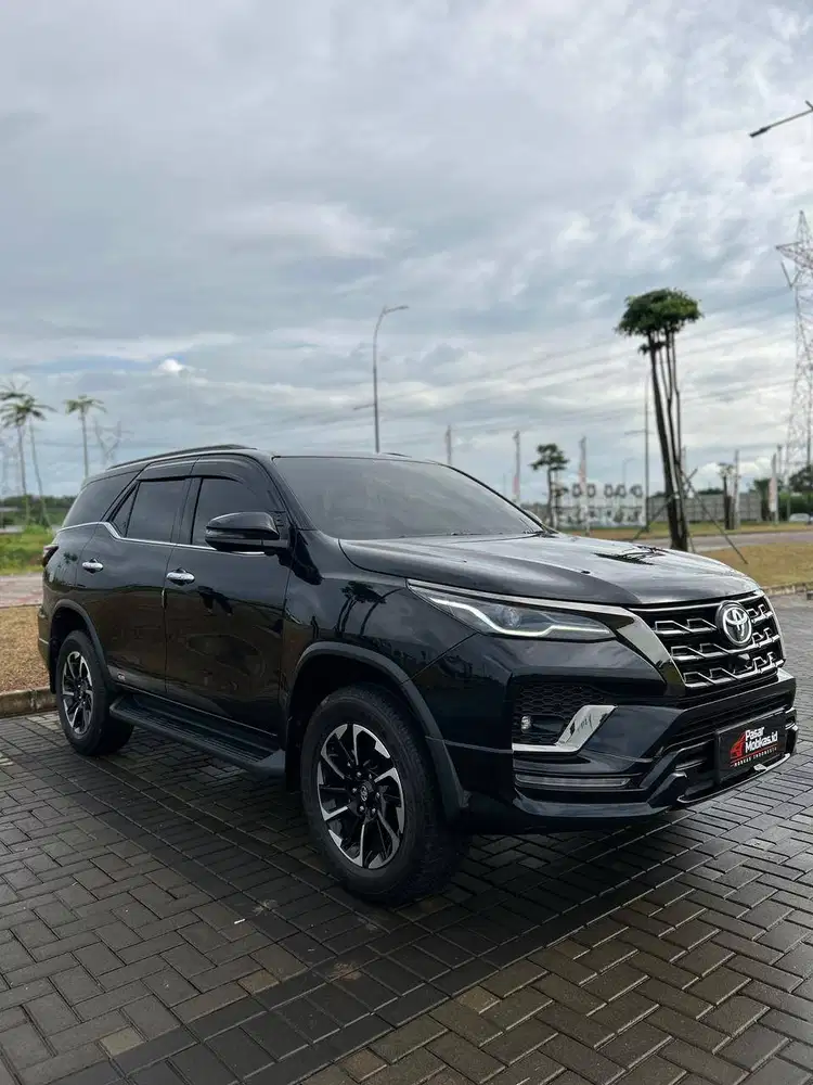 TOYOTA FORTUNER GR 2.8 4x2 ( 2022 )