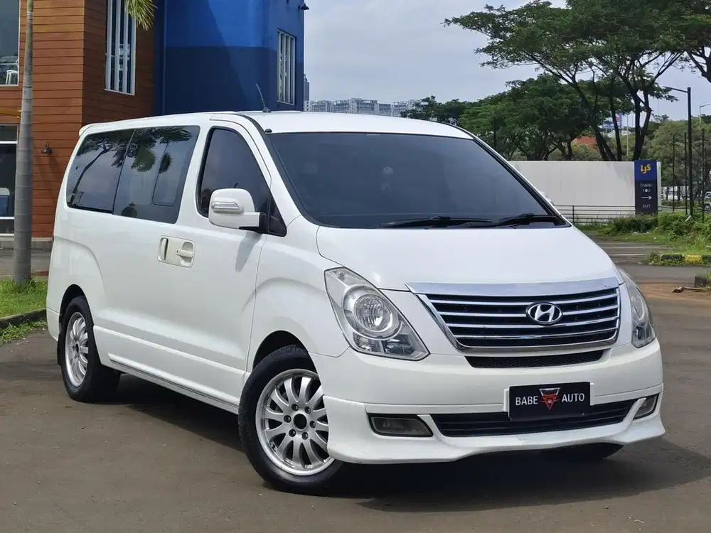 Hyundai H1 XG 2.5 CRDI AT 2014 PUTIH BERGARANSI