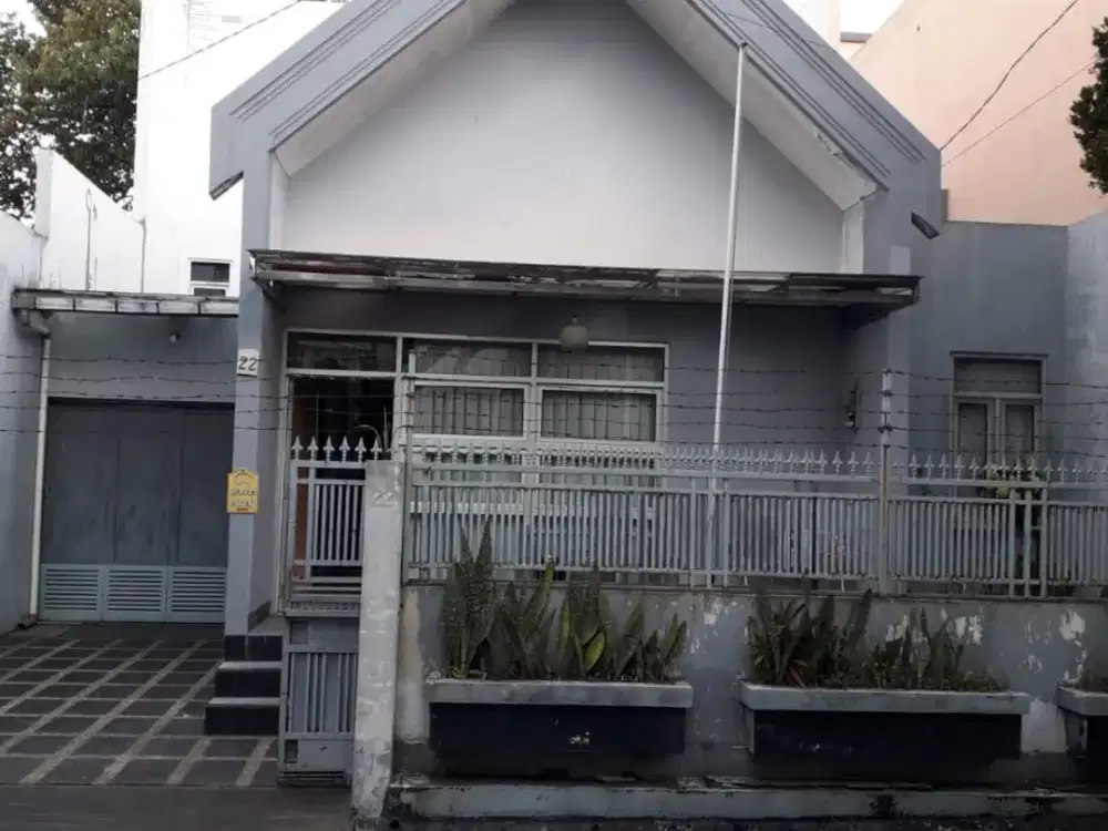 DIJUAL RUMAH TERAWAT SIAP HUNI SUKALUYU CIKUTRA BANDUNG