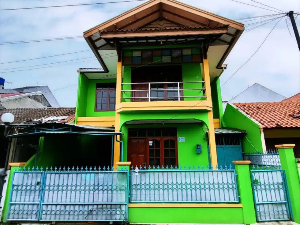 RUMAH BAGUS MURAH FULL FURNISHED DALAM KOMPLEK di RAWALUMBU KOTA BEKASI