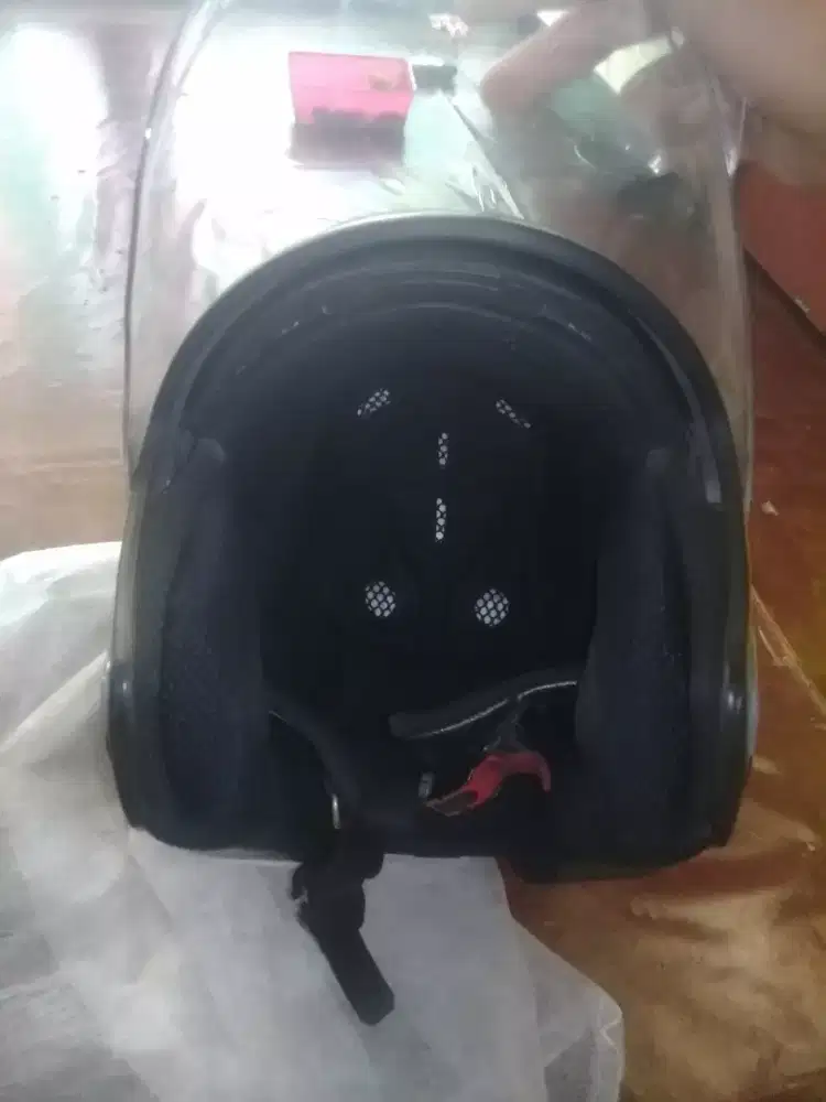 Jual aja gan helm nhk ngepres di pala