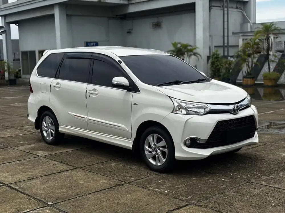 Toyota Avanza Veloz 1.3 AT 2018 Putih Low KM!!!