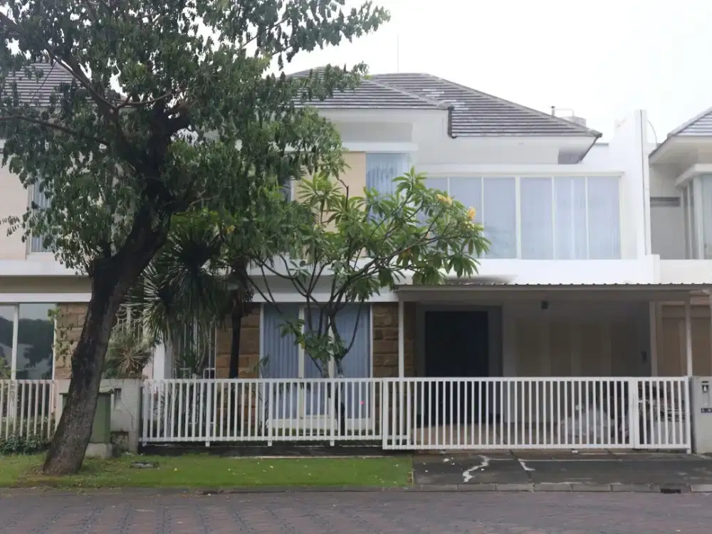 Rumah Raya Wisata Bukit Mas 2 Depan Club House Kondisi Furnish