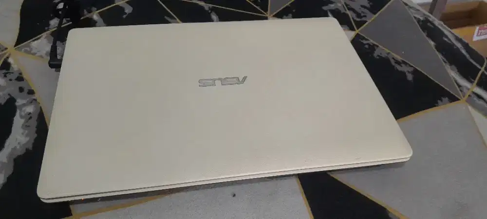Laptop Asus i3 gen 3