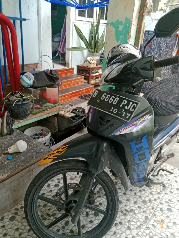 Dijual motor kharisma 123 xD