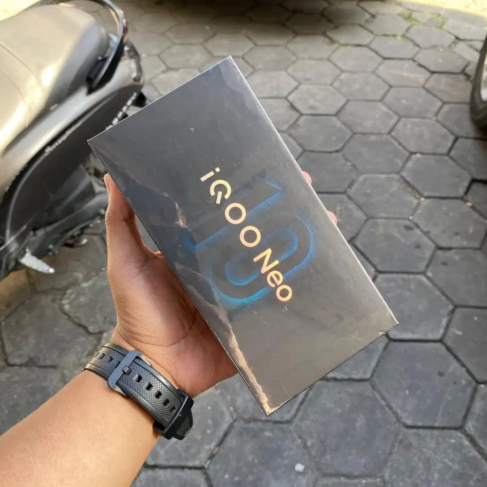 iQoo Neo 10 5G 8/256gb Baru Segel
