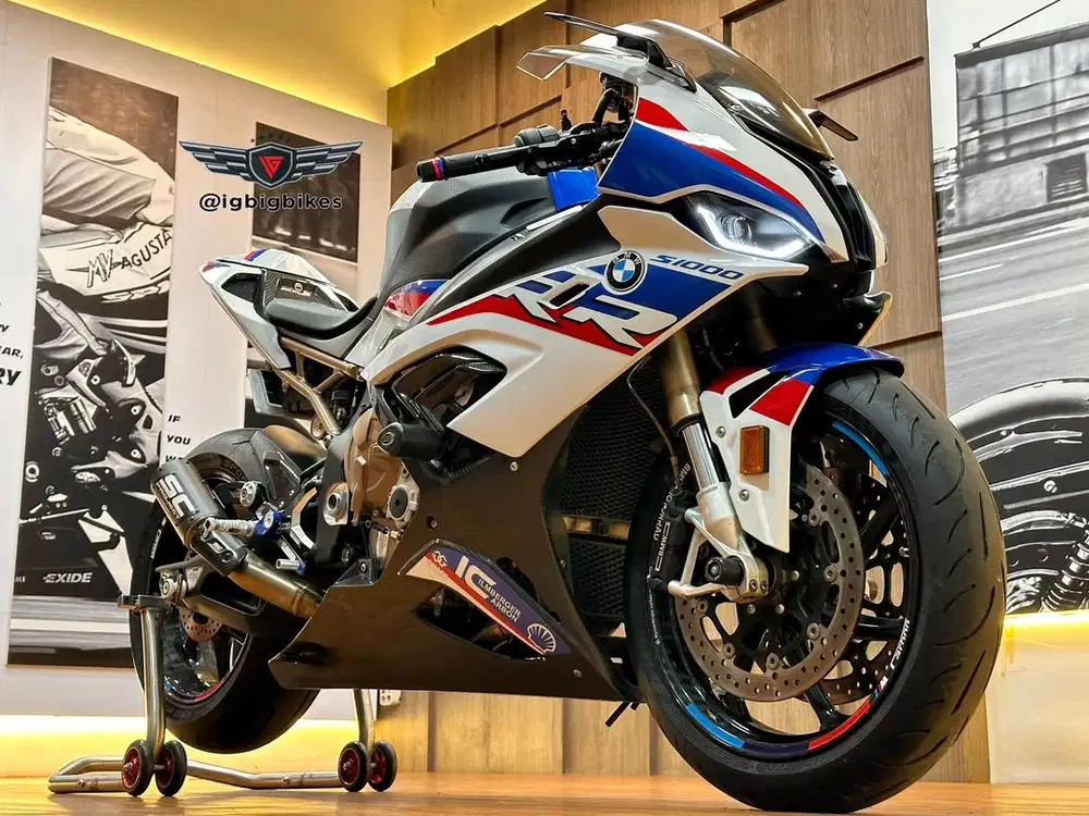 BMW S 1000 RR M-Package Tipe Tertinggi