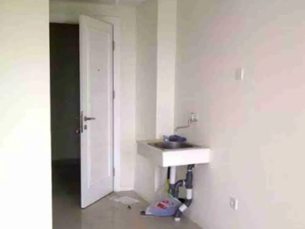 Di sewakan Studio kosongan apartemen green Lake sunter tower 2