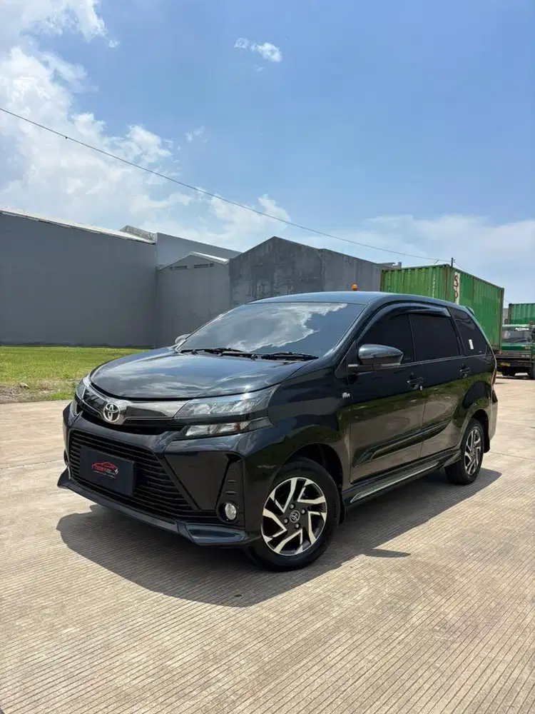 Toyota Avanza Veloz 1.5 2021 Manual ( Hitam Metalik )
