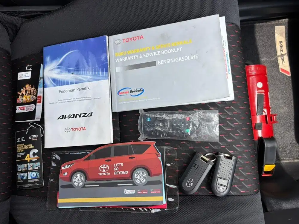 Toyota Avanza Veloz 1.5 2021 Manual ( Hitam Metalik )