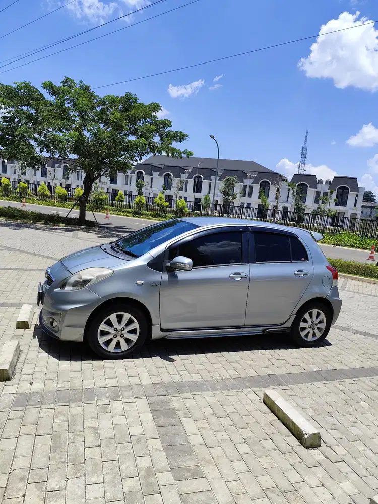 Toyota Yaris 2012 Bensin