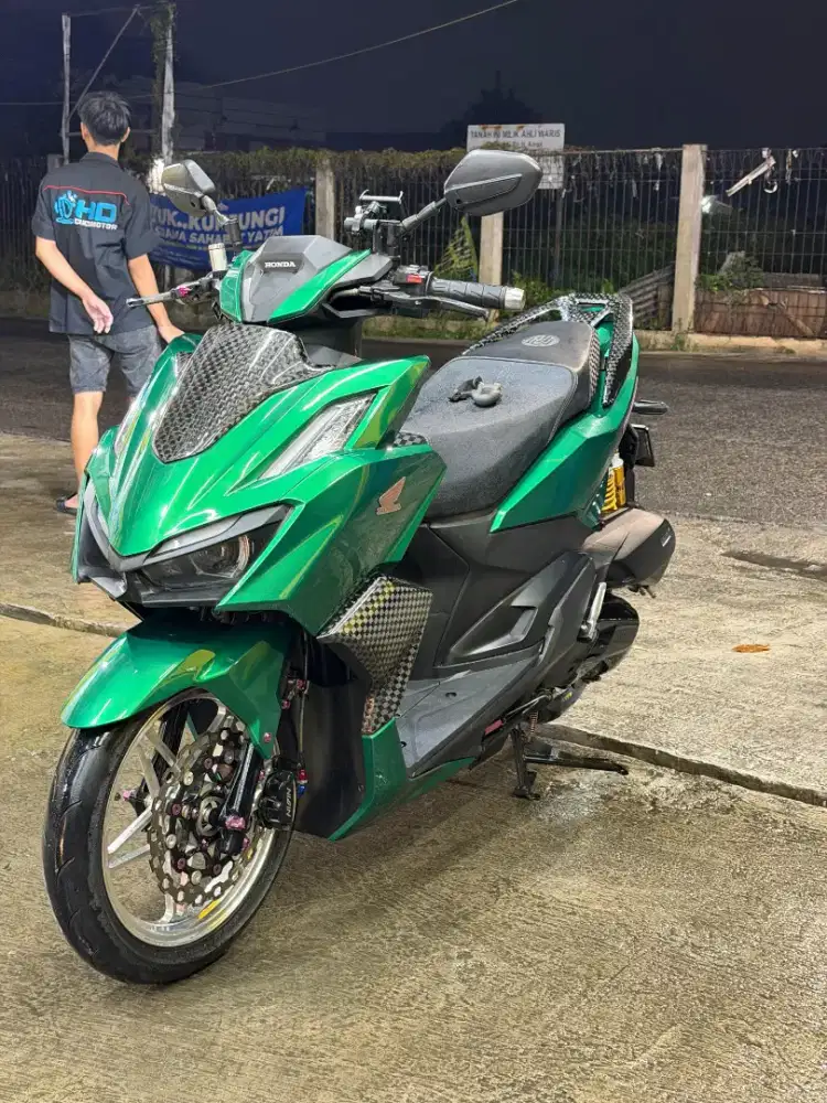 HONDA VARIO 160 MODIF