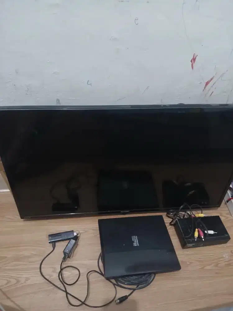 Tv sharp LED 32 inch