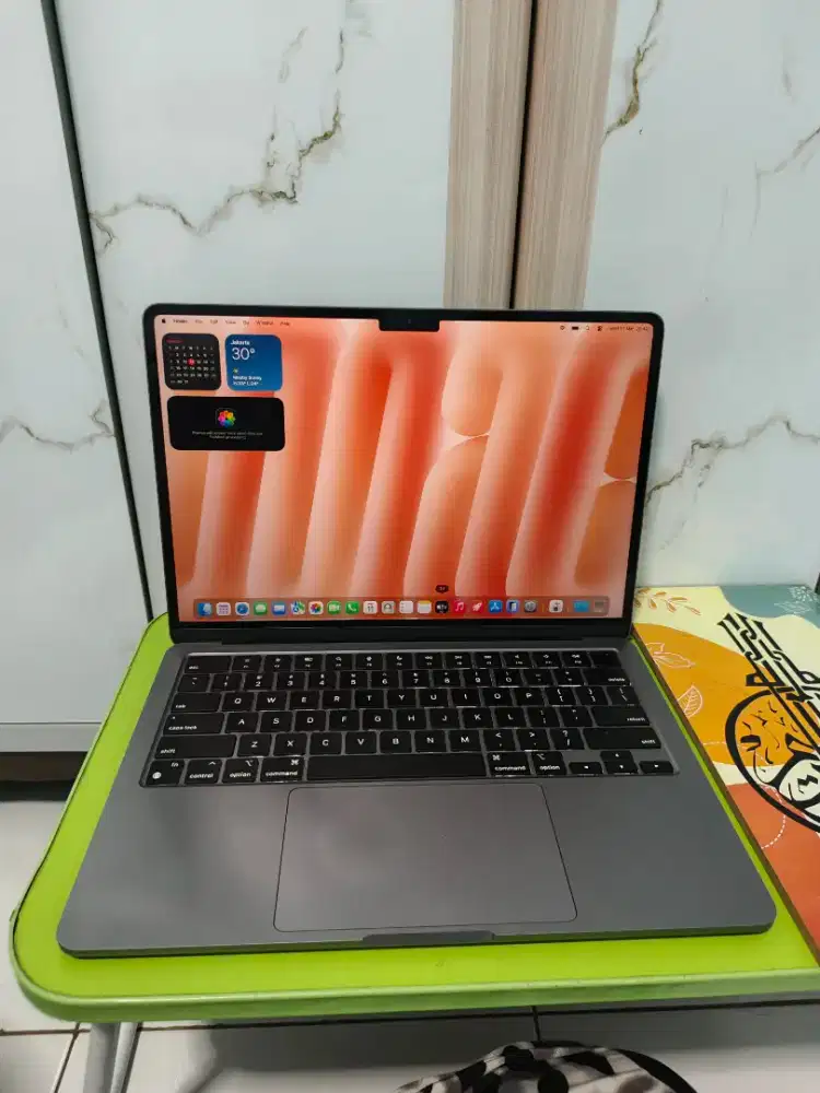 Macbook Air M3 Chip 2024 13.6 Memory 16 GB SSD 256 GB-Midnight ex iBox