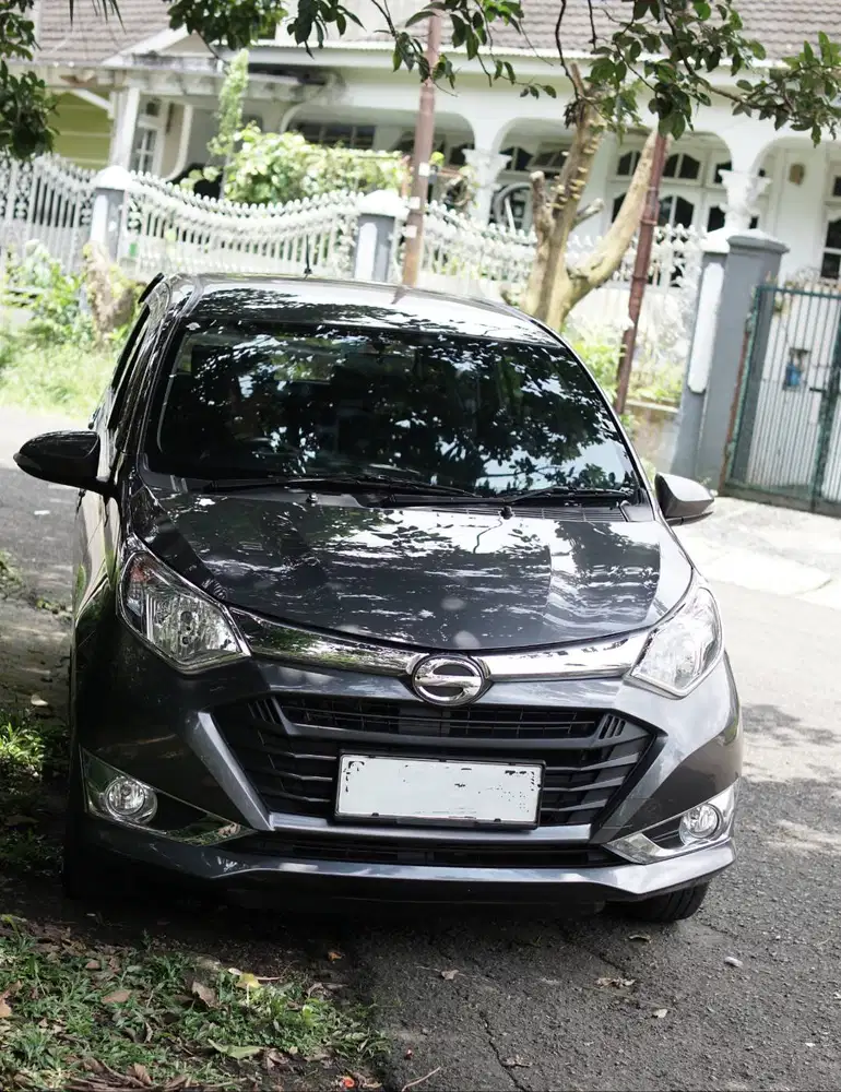 Daihatsu Sigra R Matic low km
