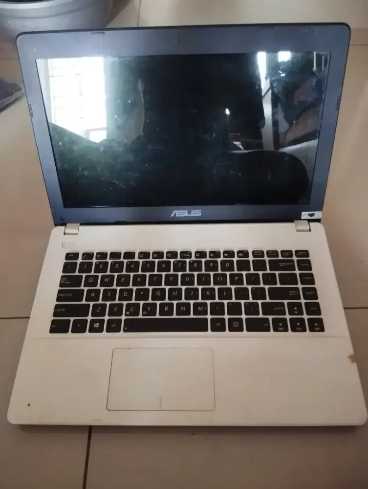 LAPTOP ASUS CORE I3 RAM 4GB
