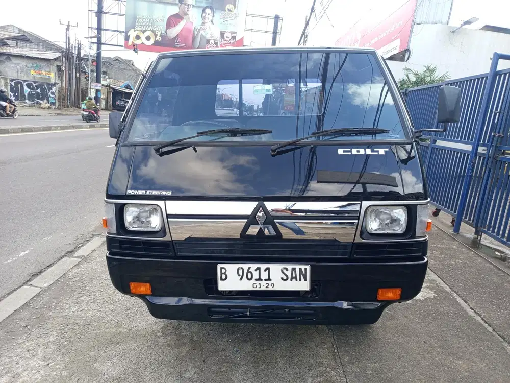 Mits Colt L300 2.5 Diesel PU 2023