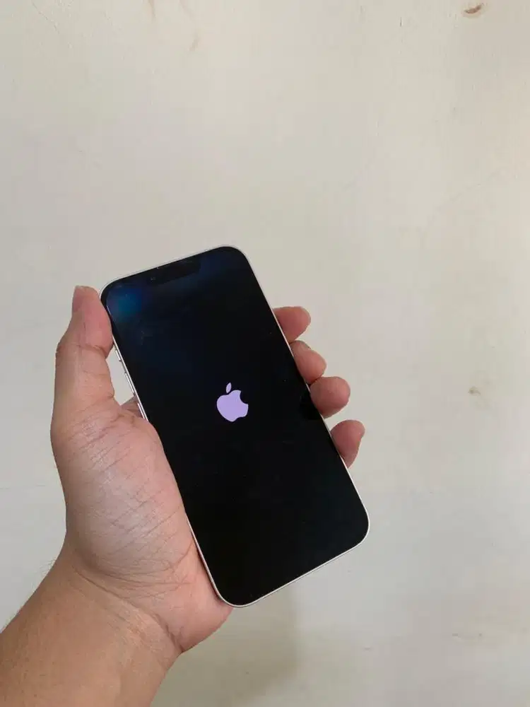 JUAL HP IPHONE 13, 128GB STARLIGHT ORIGINAL MURAH DI BALIKPAPAN