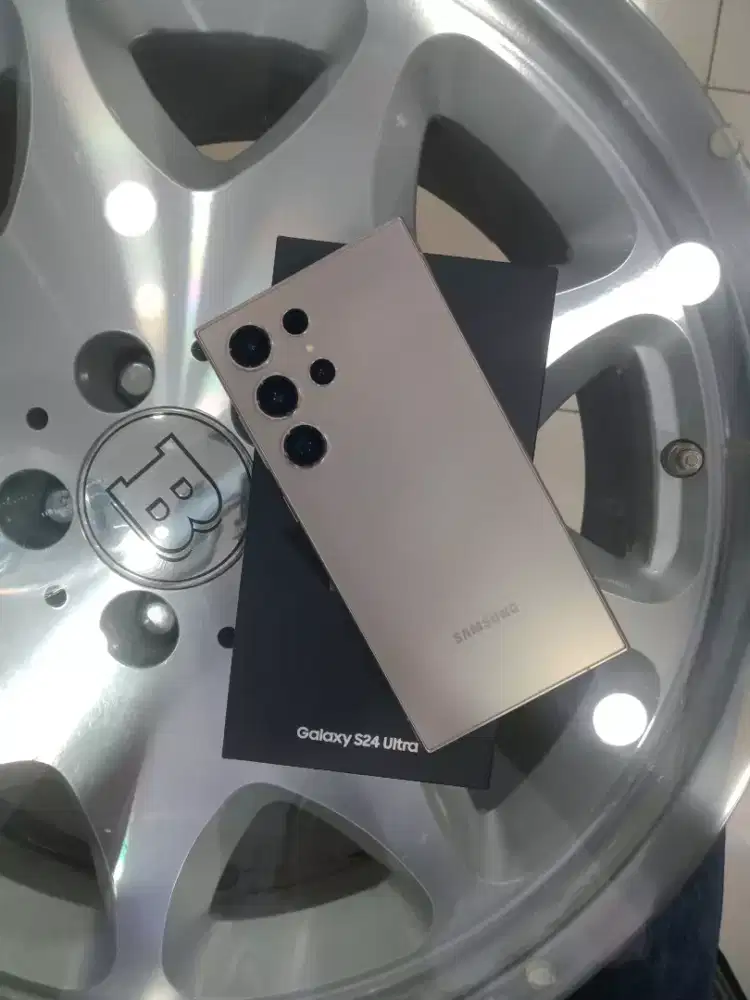 Samsung Galaxy S24 Ultra 12/512gb Sein