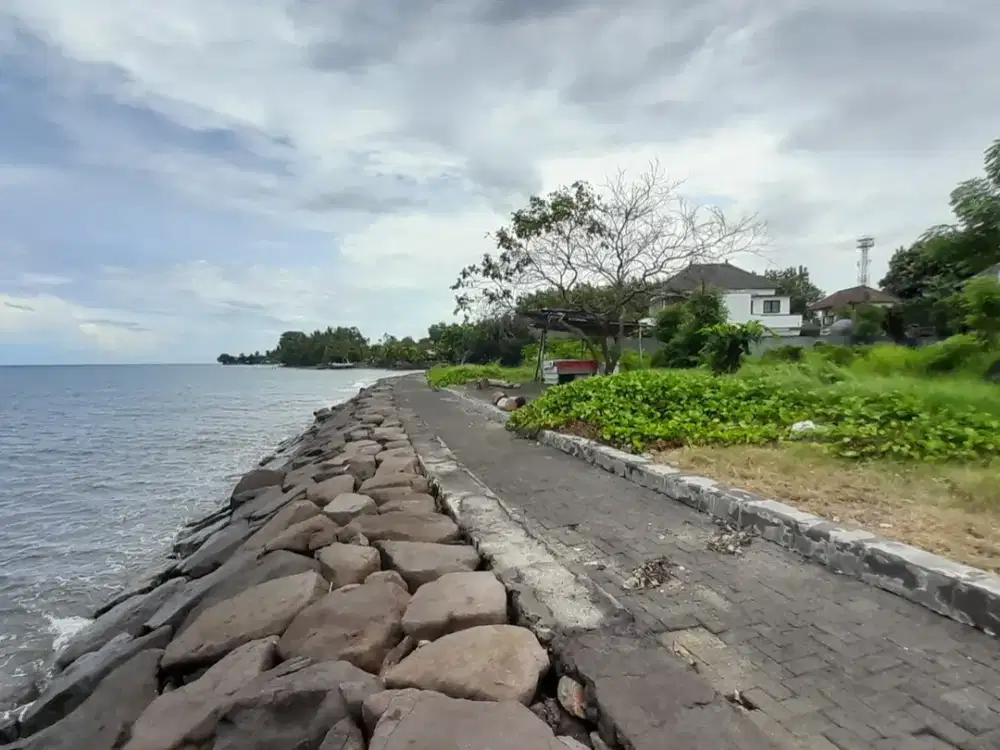 anah Absolute Beachfront Dijual di Lovina, Bali Utara