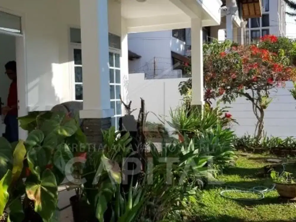 RUMAH STRATEGIS NAN ASRI DI JALAN RAYA LEMBANG