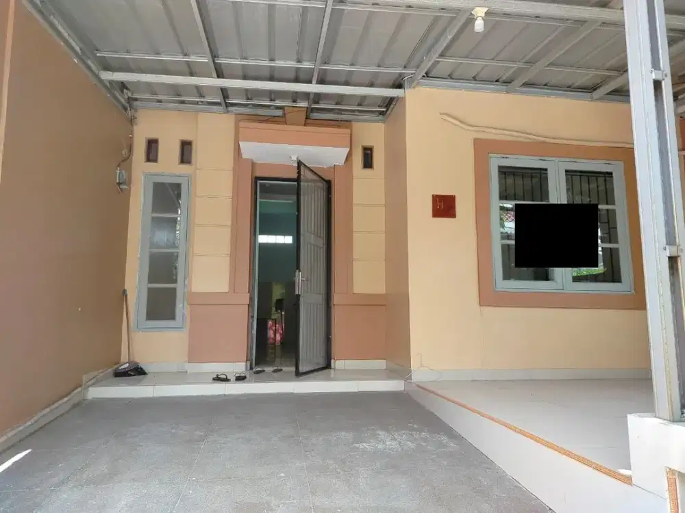 Fegi. Rumah dijual di El Verde Deltamas