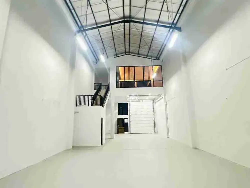 GUDANG HOEK BIZPARK PIK2 SEWA