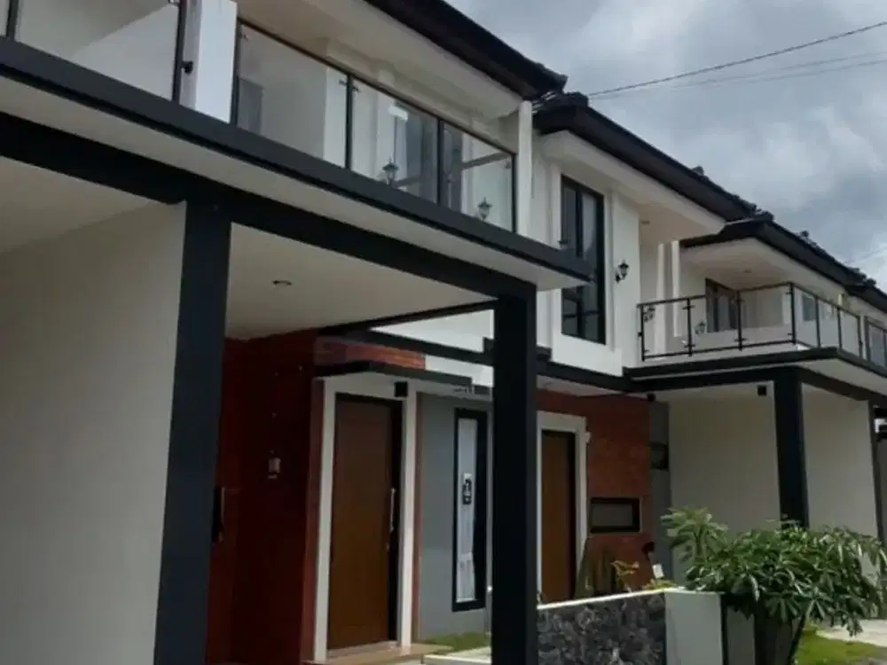 Dijual Rumah Villa Modern 2 Lantai + rooftop dekat alun alun, Kota Batu Malang