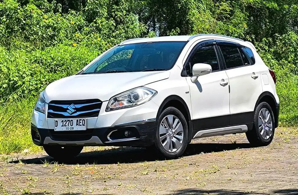 Suzuki SX4 S-CROSS 1.5 AT 2016 LowKM 98rb RECORD SUZUKI BANDUNG