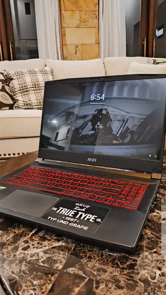 MSI Katana GF66-11UD