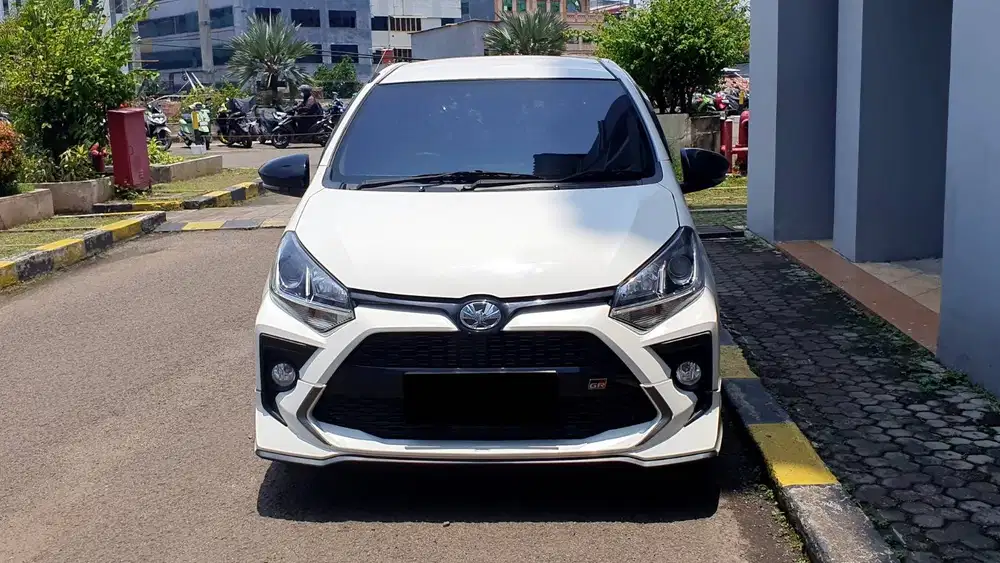 Toyota Agya 1.2 G GR Sport Dual VVTi AT Putih 2023 Like New Low Km