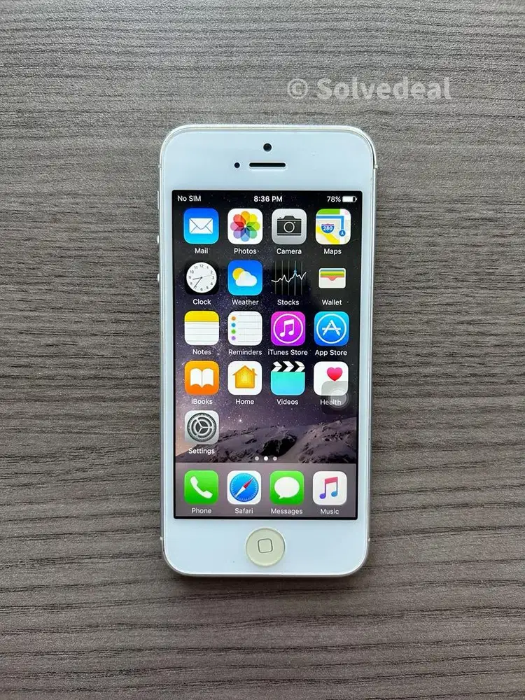 Apple iPhone 5 Silver — Kondisi Bagus Fungsi Normal