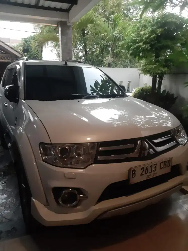 Mitsubishi Pajero Sport Dakar tahun 2015 kondisi istimewa