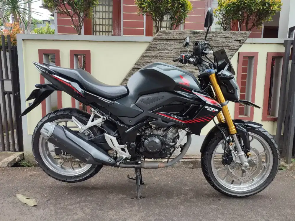 JUAL CB 150R STREETFIRE TAHUN 2022