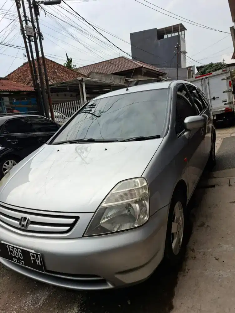 Honda Stream 2002 MT