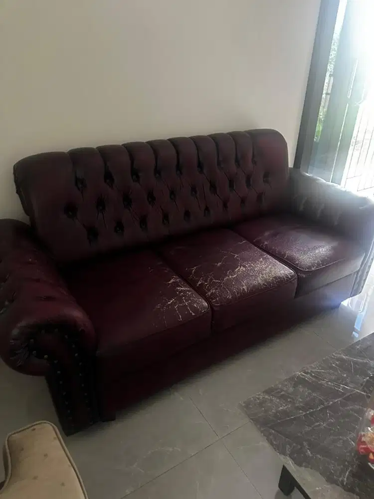 Sofa tiga duduk masih layak pakai