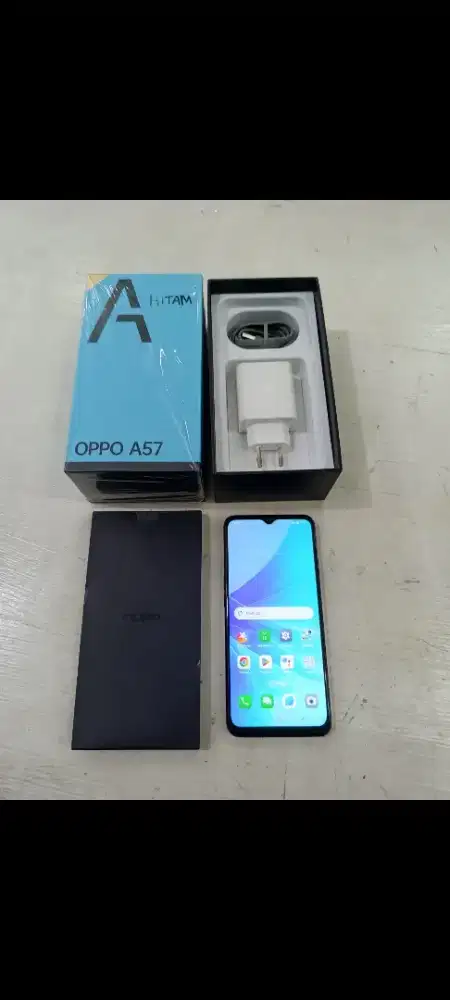 Oppo a57 4/64gb